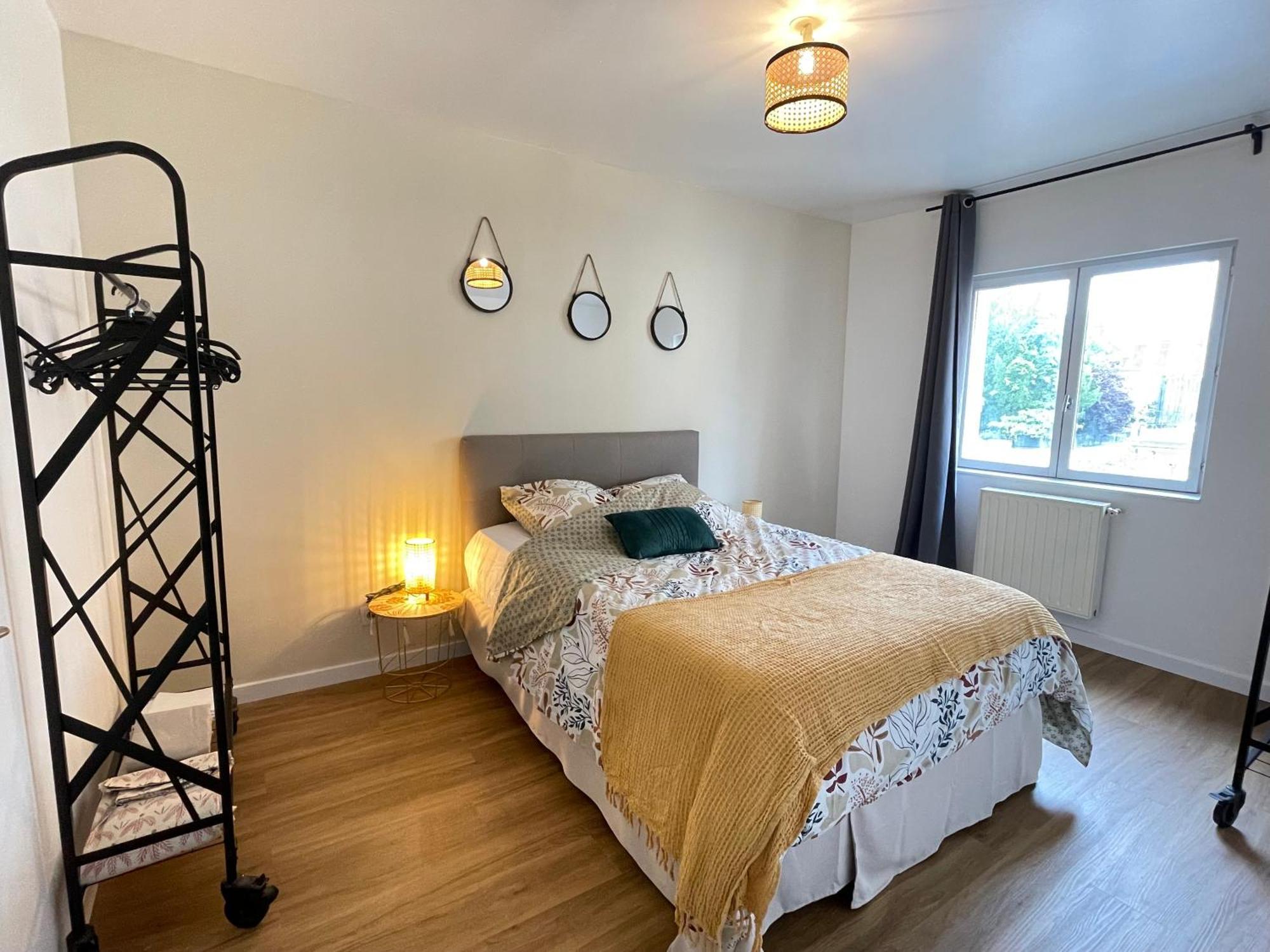 Hexagone Wifi Un Sejour A Part Lägenhet Longeville-les-Metz Exteriör bild