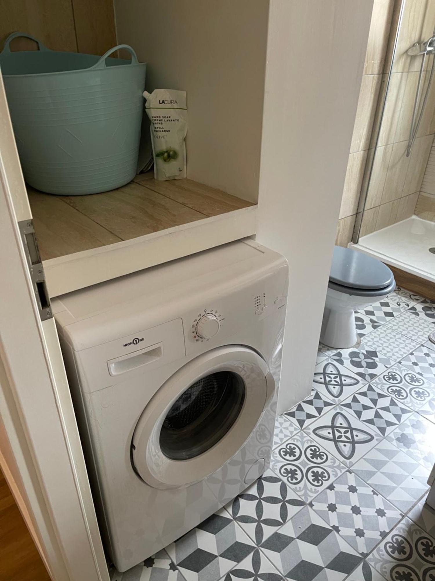 Hexagone Wifi Un Sejour A Part Lägenhet Longeville-les-Metz Exteriör bild